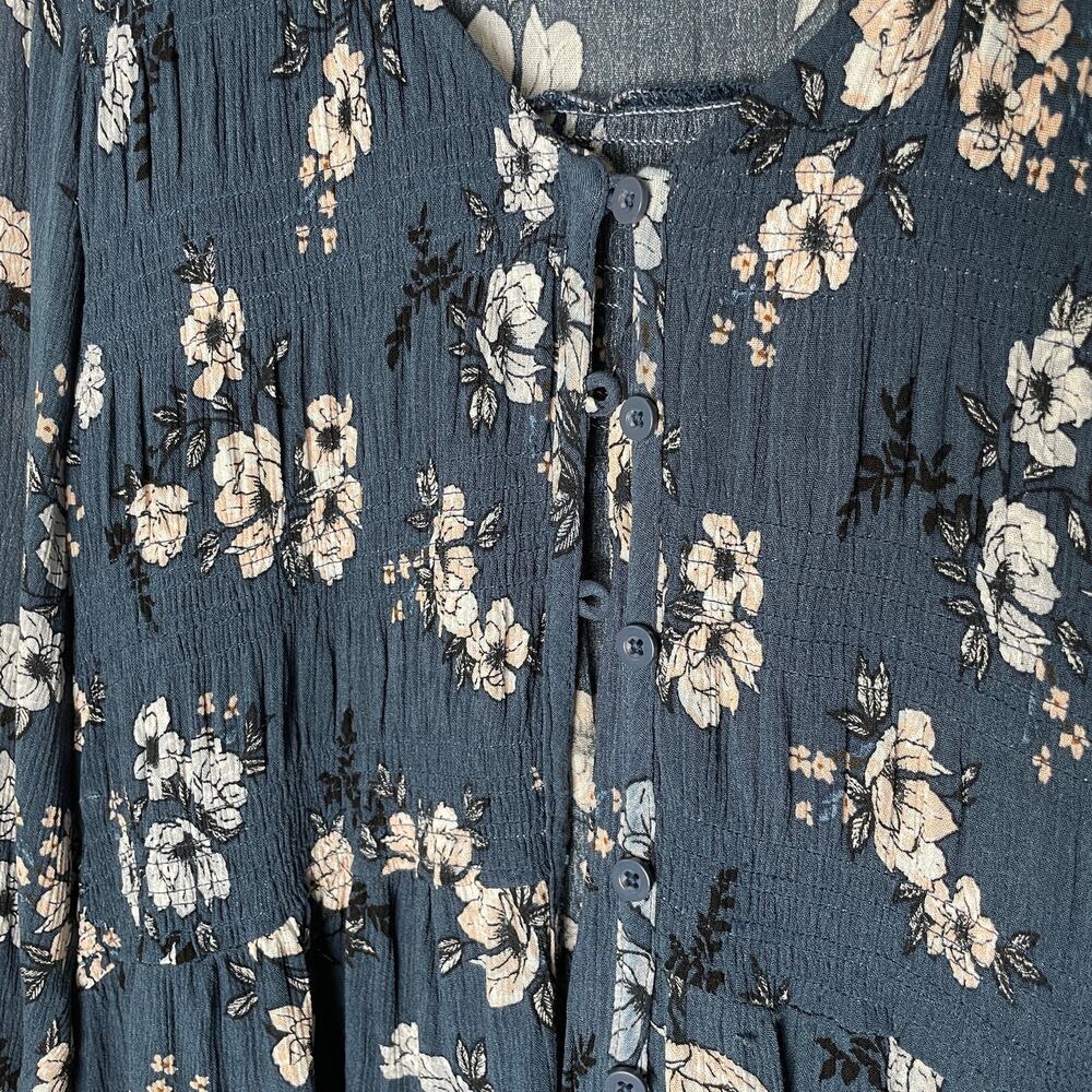 Torrid Crinkle Gauze Smocked Button Front Top 2X Floral Blue Fairy Cottagecore - Picture 6 of 13